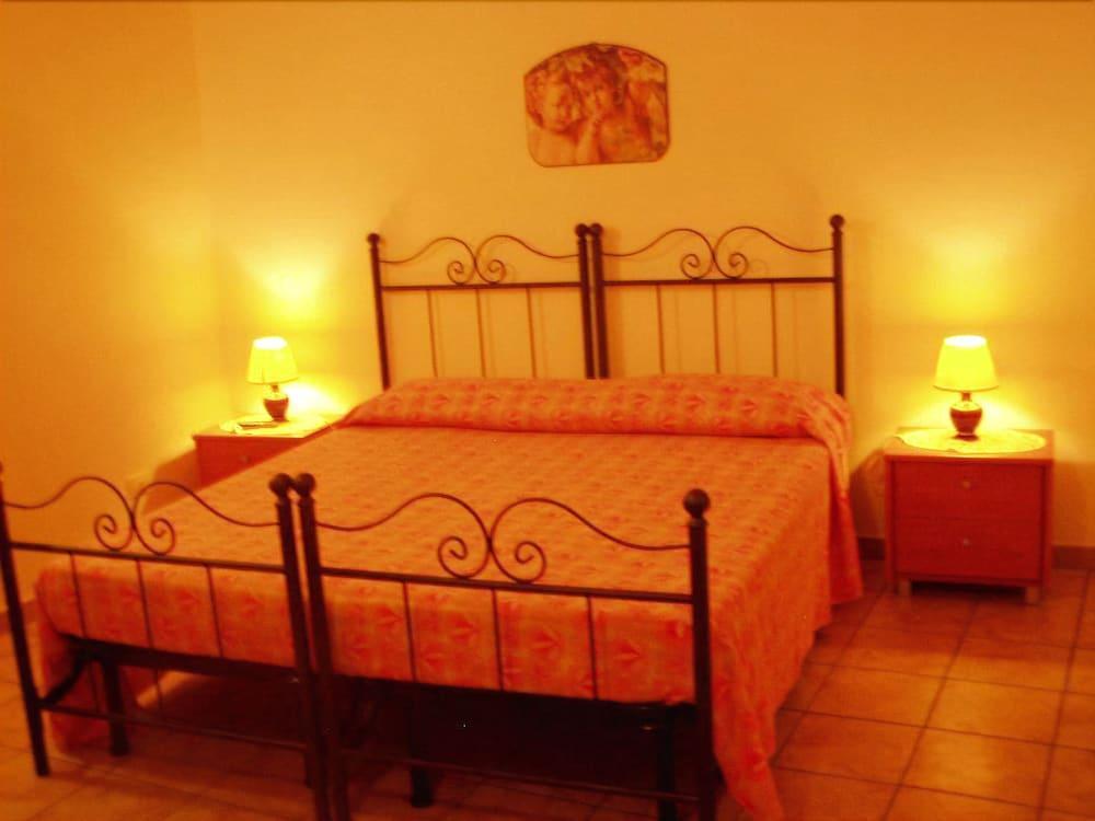Pineta Monserrato Modica Extérieur photo