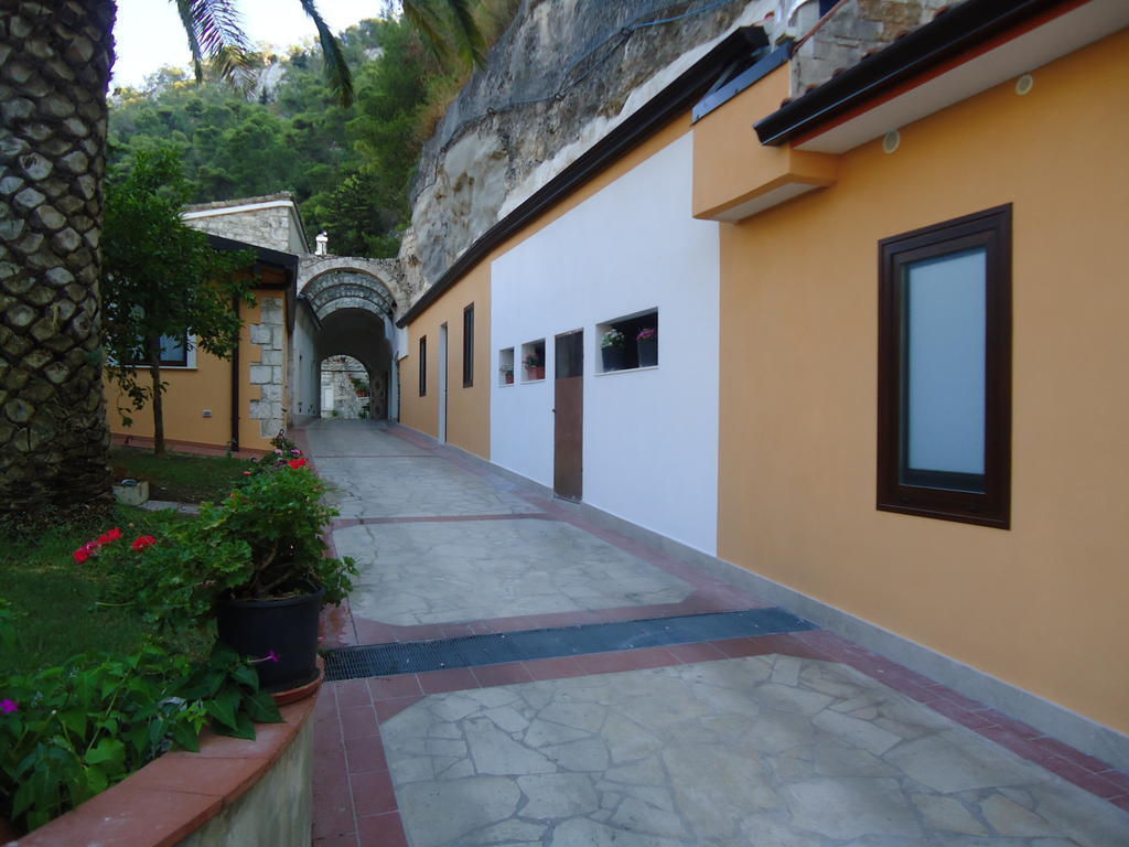 Pineta Monserrato Modica Extérieur photo