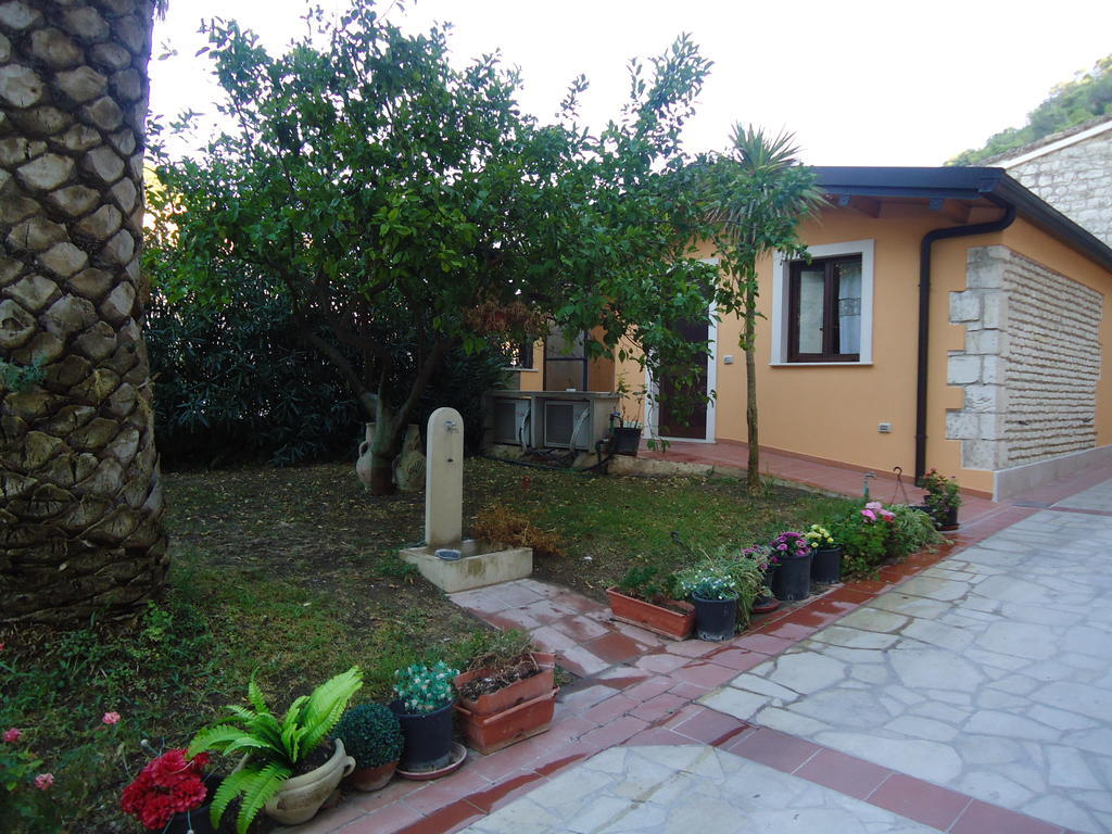 Pineta Monserrato Modica Extérieur photo