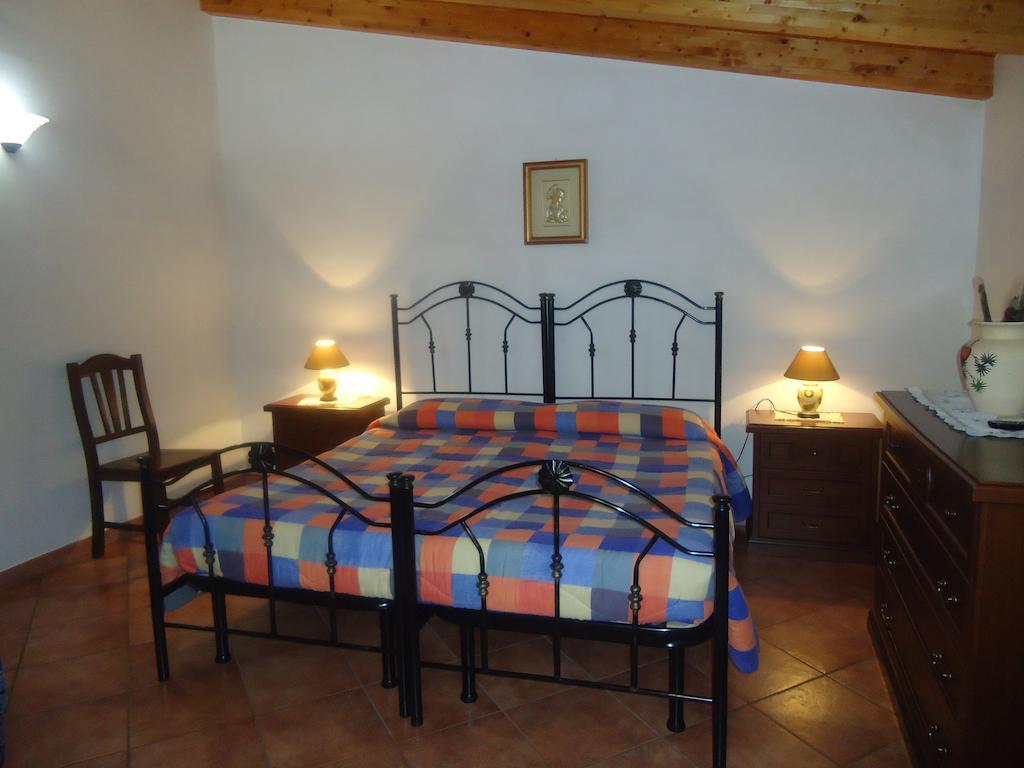 Pineta Monserrato Modica Chambre photo